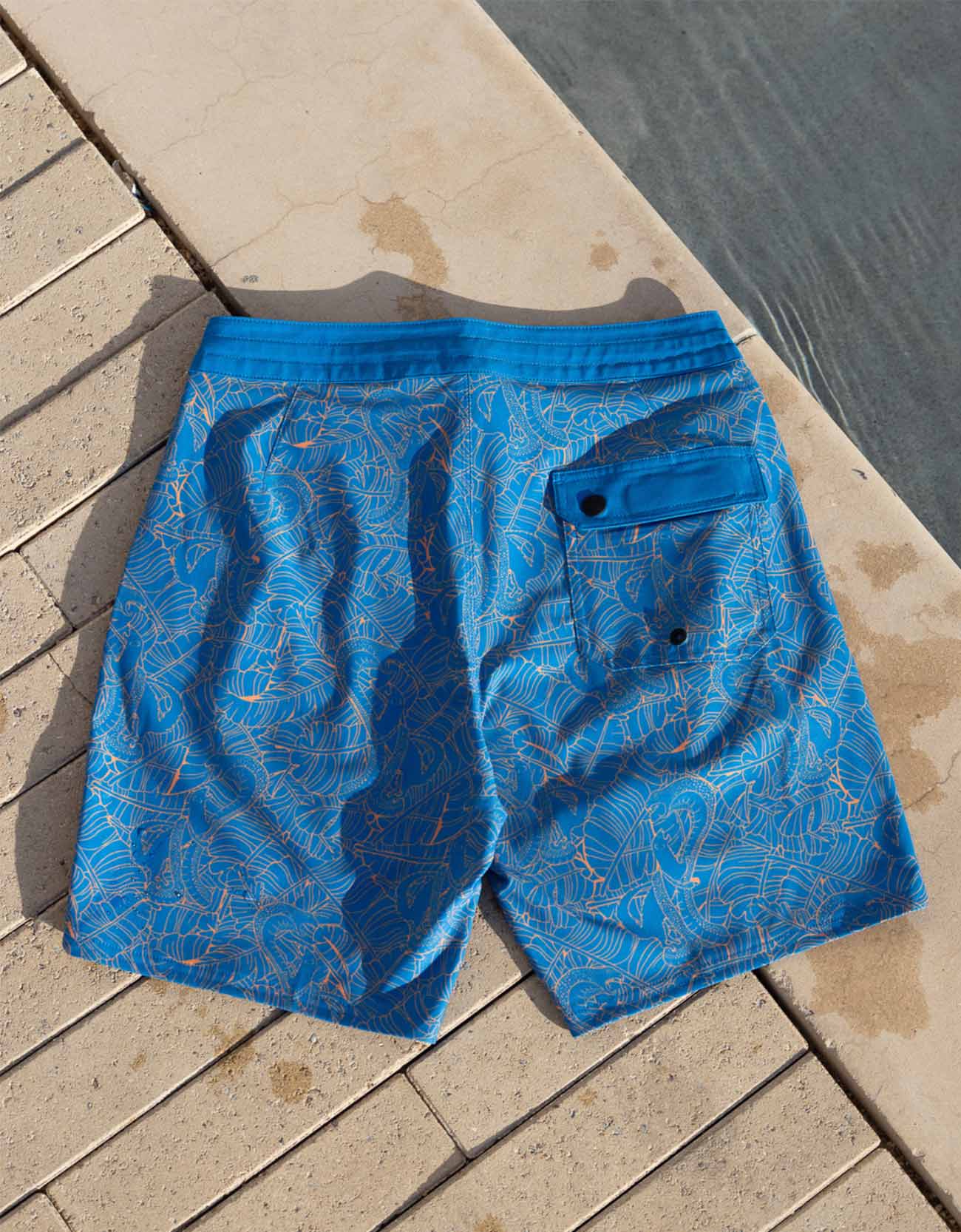 FAIR FIGHT BLUE - SHIPWRECKS 18&quot; BOARDSHORTS by Bajallama